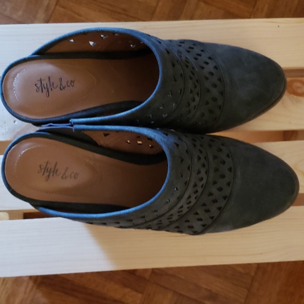 Style & Co. Mules - Picture 4 of 4